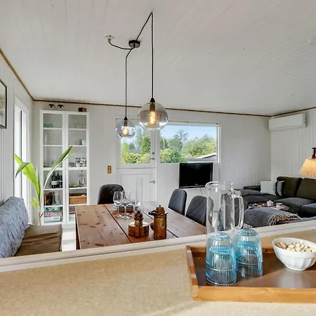 Prázdninový dům In With Wifi *